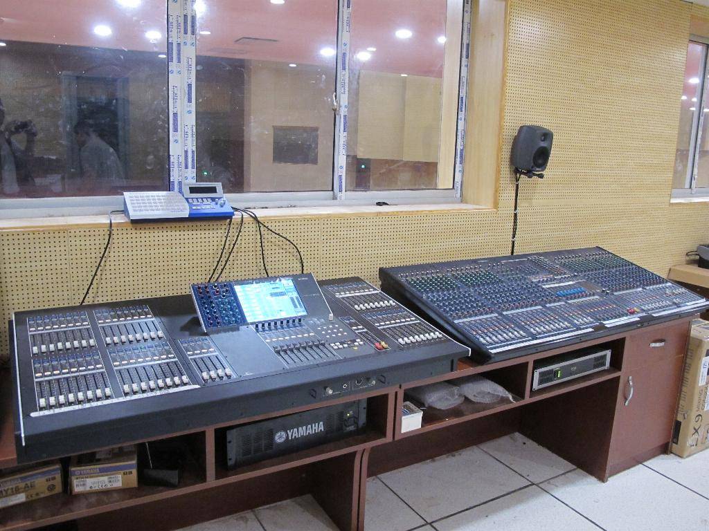 广东省委新礼堂（珠岛会堂）——M7CL、LS9数字调音台运用于大会堂及各会议厅扩声