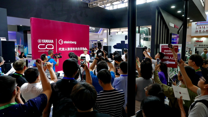 双月双展，d88尊龙z6携旗下新品亮相 BIRTV2018 及 Infocomm 成都展览会